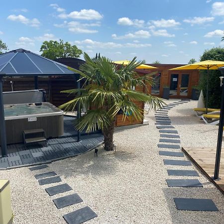 Logis Hotel Centrotel Et Spa Bulles D'Allier มองต์มาเราท์ ภายนอก รูปภาพ