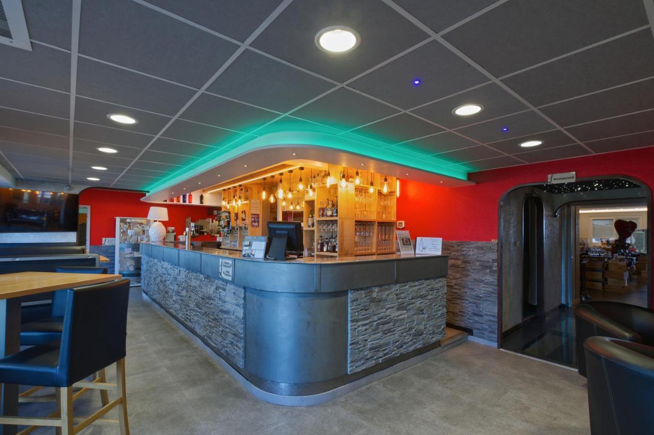 Logis Hotel Centrotel Et Spa Bulles D'Allier มองต์มาเราท์ ภายนอก รูปภาพ