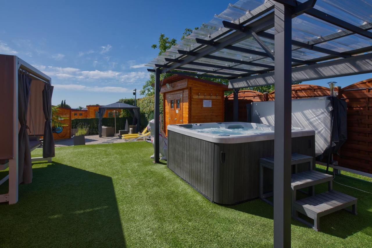 Logis Hotel Centrotel Et Spa Bulles D'Allier มองต์มาเราท์ ภายนอก รูปภาพ