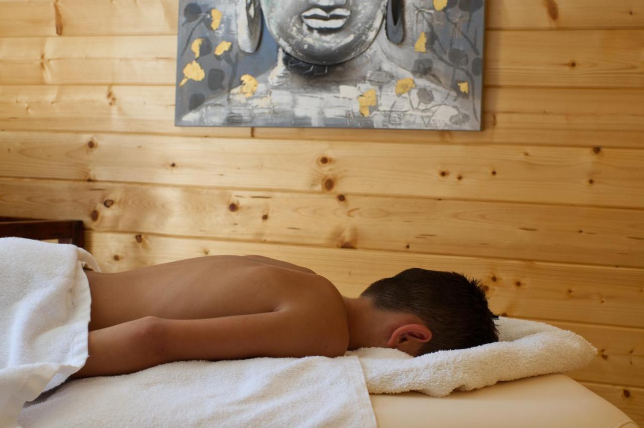 Logis Hotel Centrotel Et Spa Bulles D'Allier มองต์มาเราท์ ภายนอก รูปภาพ