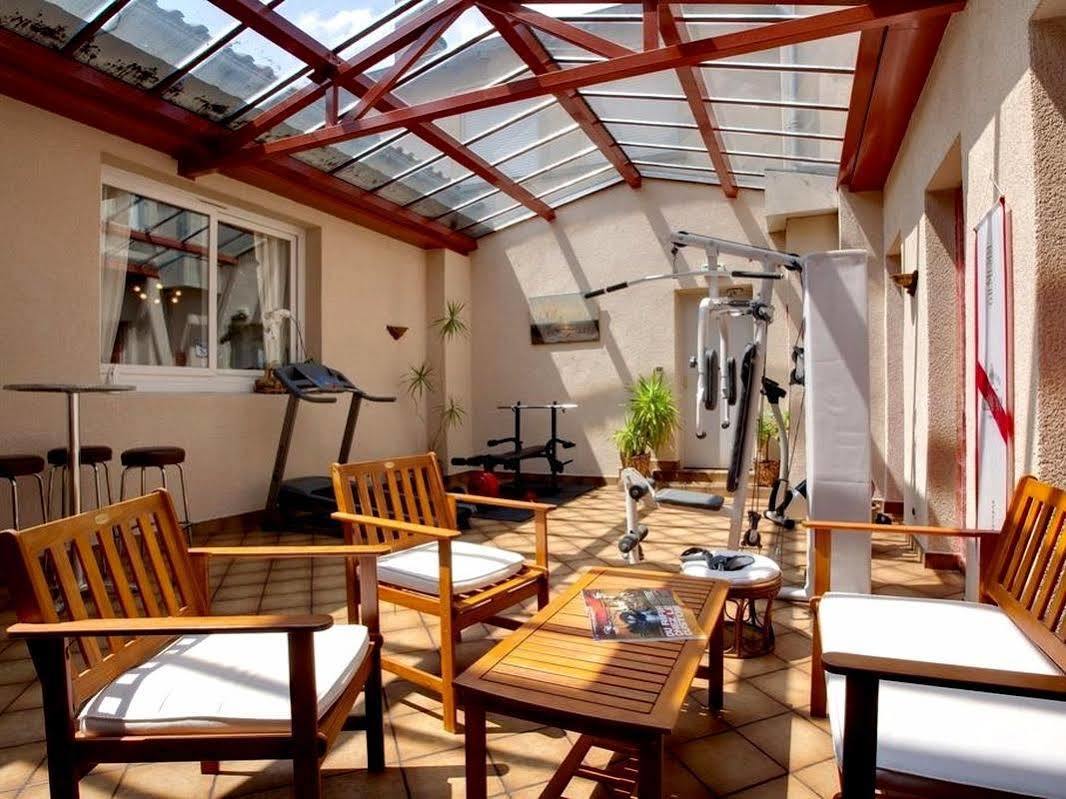 Logis Hotel Centrotel Et Spa Bulles D'Allier มองต์มาเราท์ ภายนอก รูปภาพ