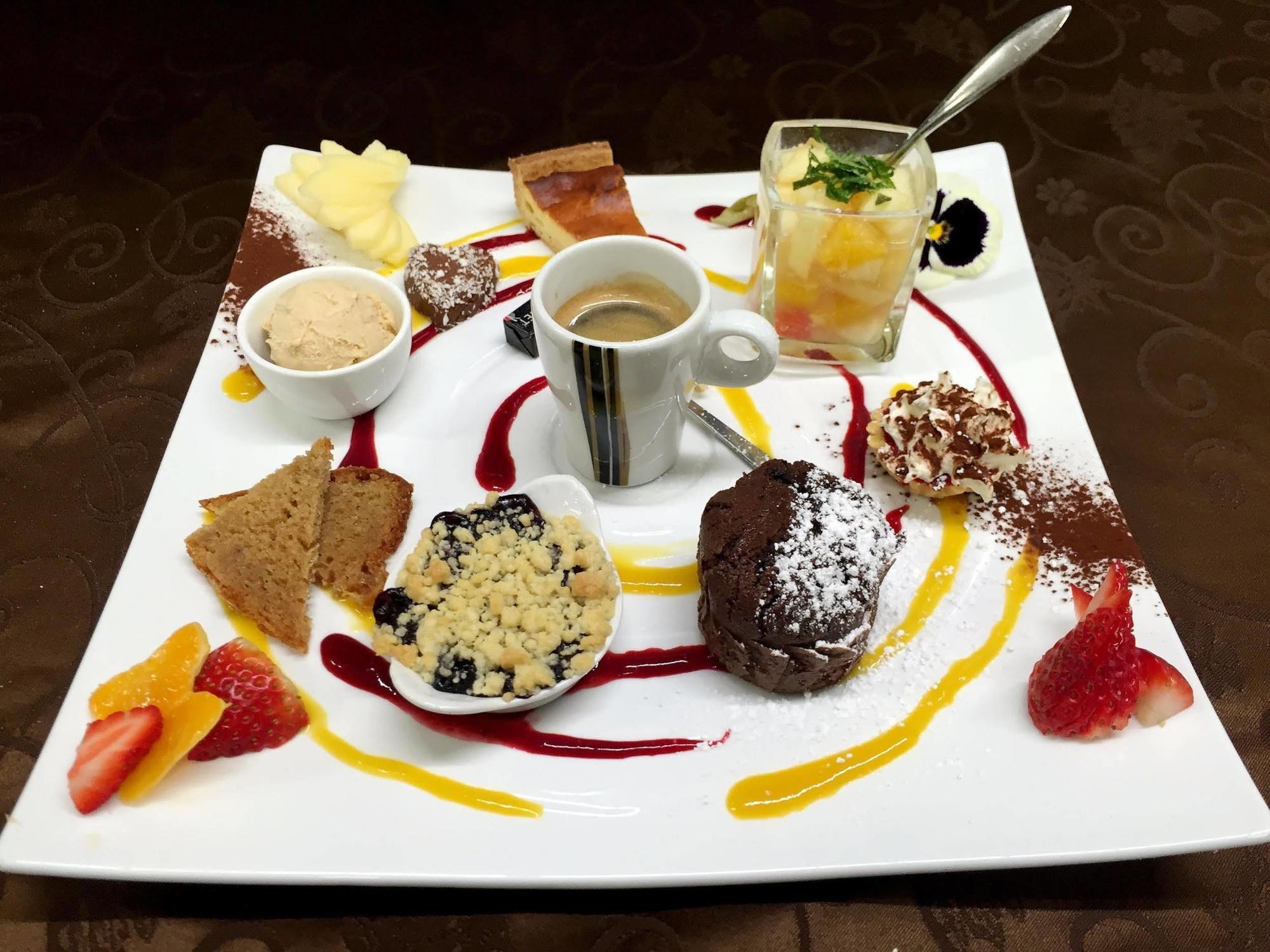 Logis Hotel Centrotel Et Spa Bulles D'Allier มองต์มาเราท์ ภายนอก รูปภาพ